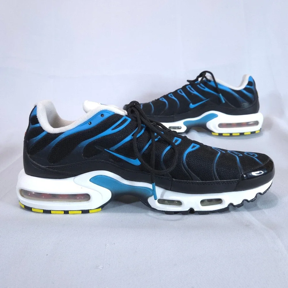Nike Air Max Plus Laser Mens 10.5 Running Shoes Black Blue TN Air Sneakers Mint